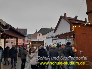  Lambrechter Adventsmarkt