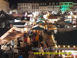 Landauer Thomas-Nast-Nikolausmarkt