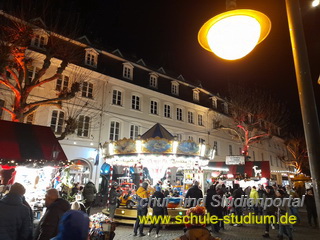 Weihnachtsmarkt 2025